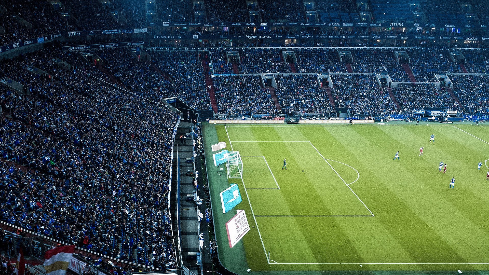 疯狂签约背后的战术布局：赚足眼球的背后真相，疯狂阅读签约作家